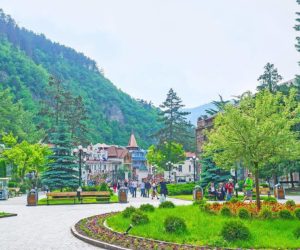 29747057_896182040562800_190936912_o-300x250