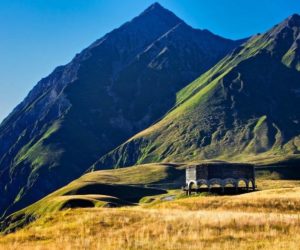 29747168_896182093896128_584957474_o-300x250